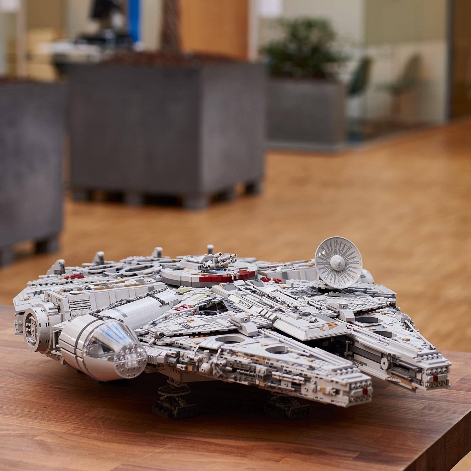 Idea Regalo LEGO Star Wars Millennium Falcon Ultimate